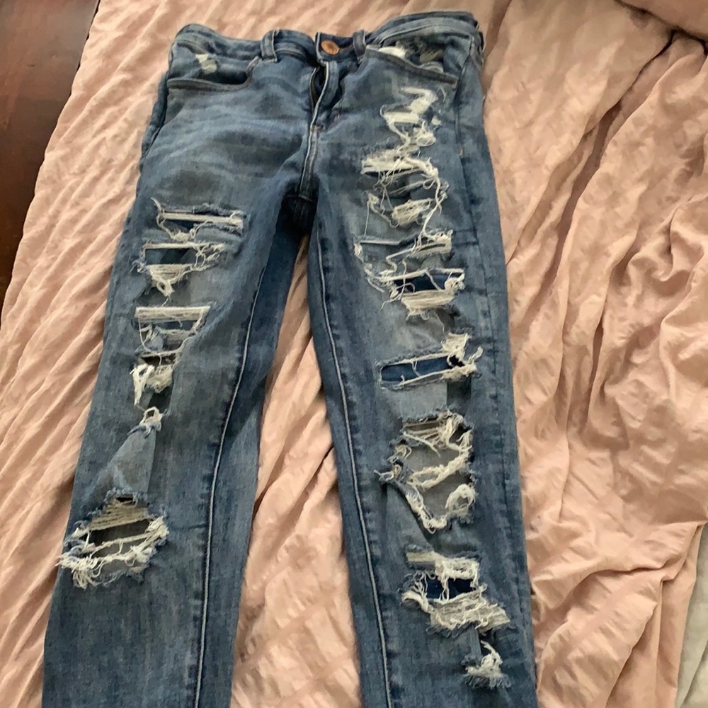 American eagle ripped jeans